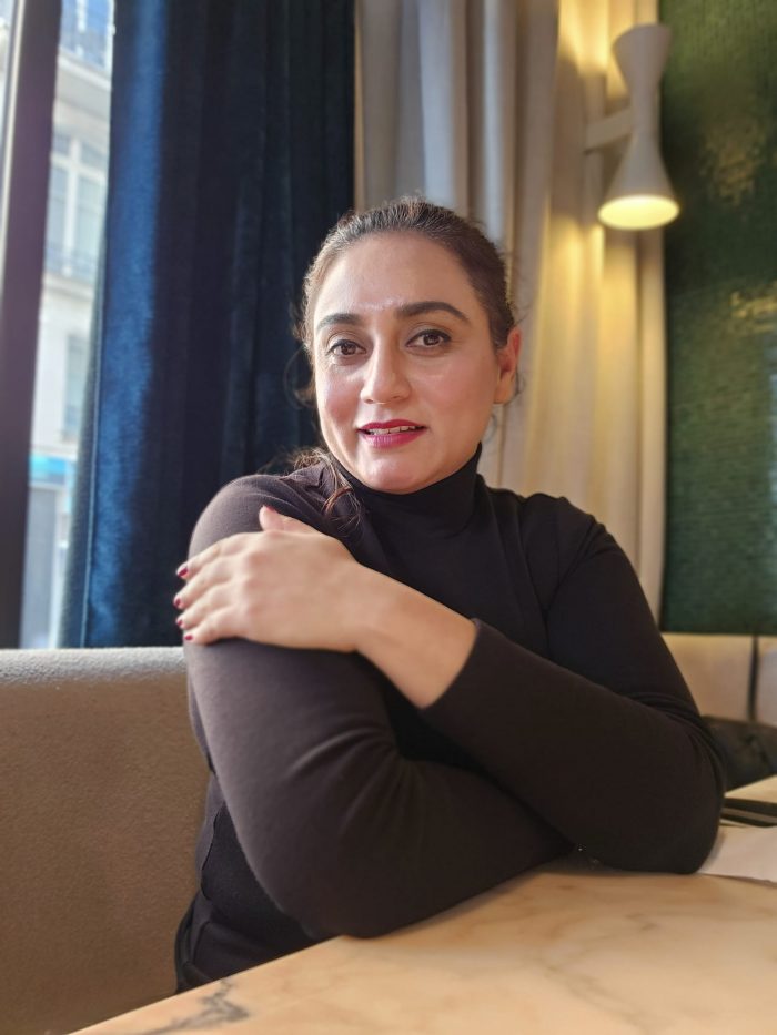 Dr Amna Khan