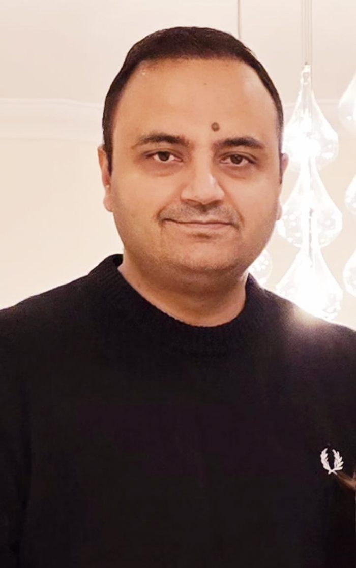 Dr Arsalan Khan